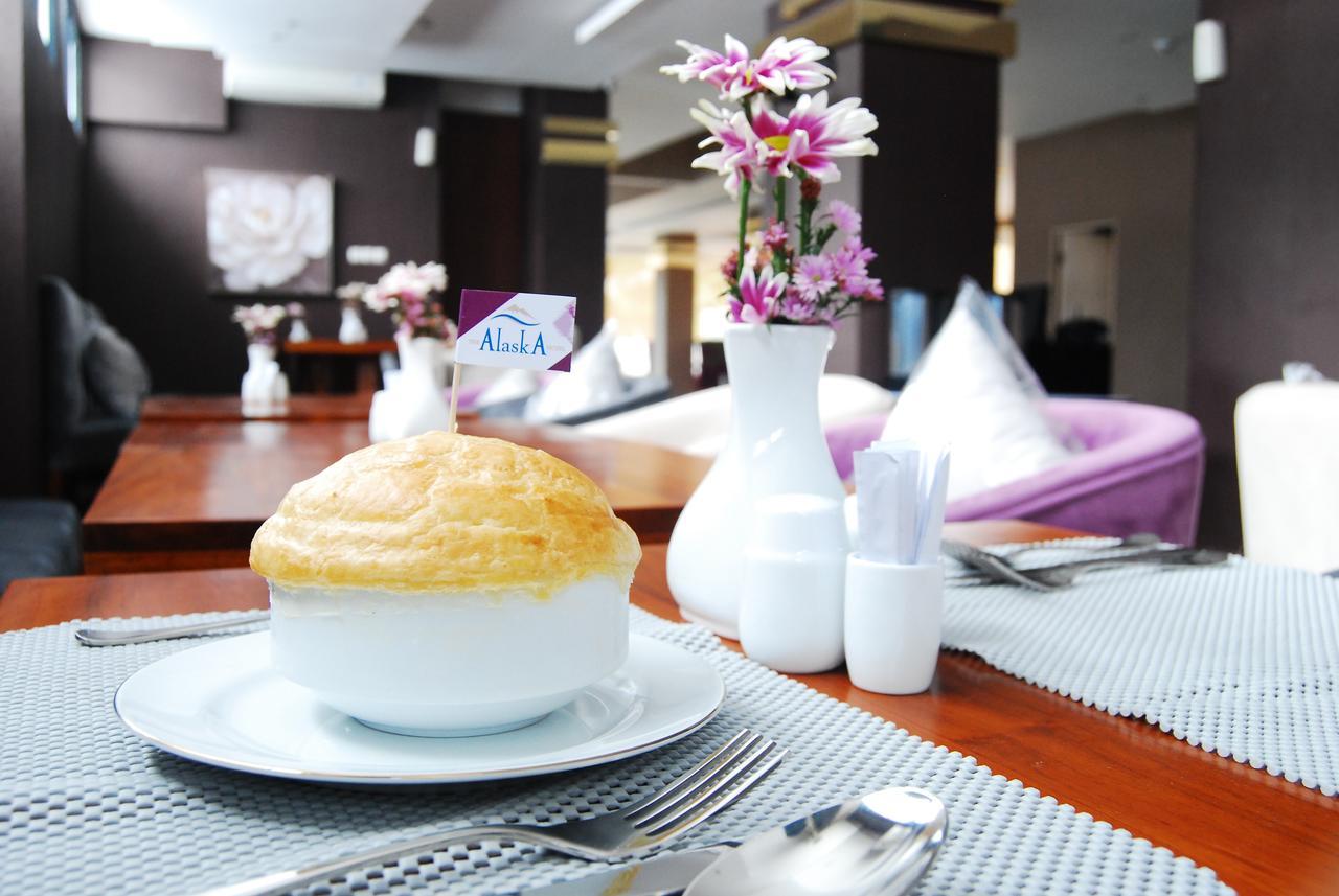 Horison Inn Alaska Semarang Esterno foto