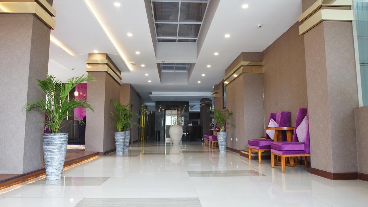 Horison Inn Alaska Semarang Esterno foto